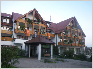 قނɂȂтeЂ̃oi|݂ol 9:00@